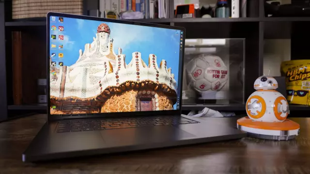 J'ai troqué mon MacBook Pro contre un Microsoft Surface Laptop Ultra — la RTX Spark m'a agréablement surpris.