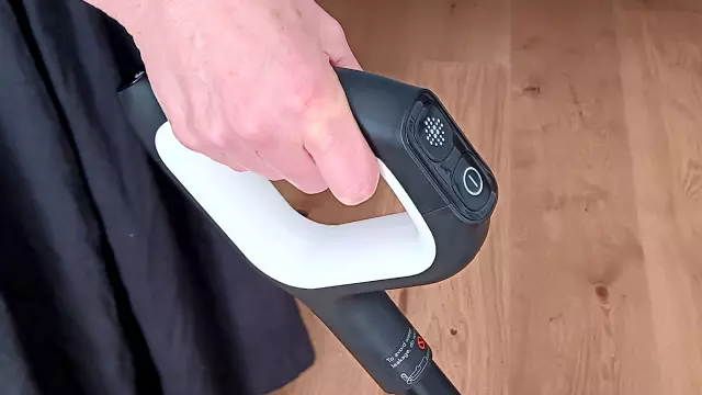 よりスマートに、より効率的に掃除しよう：掃除機掃除の時間を半分に短縮する5つのコツ