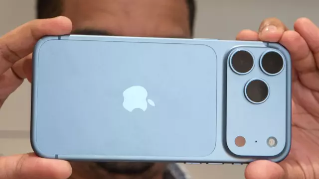 Apple and AT&T Address Serious iPhone 18 Pro Max Connectivity Glitch