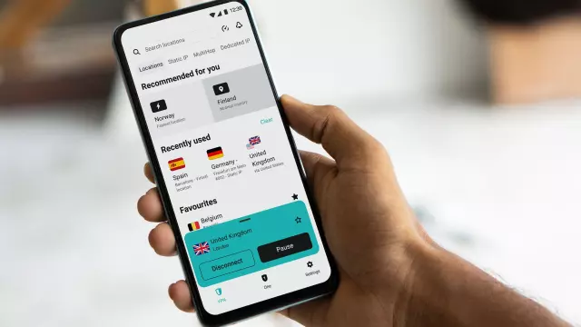 SurfsharkがブラックフライデーのVPN先行セールを開始：無制限保護付きの無料ウイルス対策ソフトをプレゼント