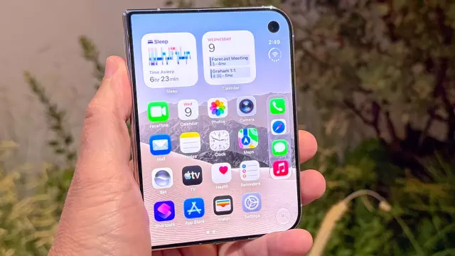 iPhone Duoの予約注文：購入すべき7つの魅力的な理由と、待つべき4つの理由