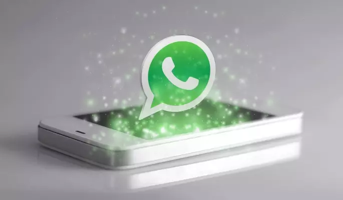WhatsApp posouvá věci na další úroveň s umělou inteligencí a nyní může odpovídat za vás.